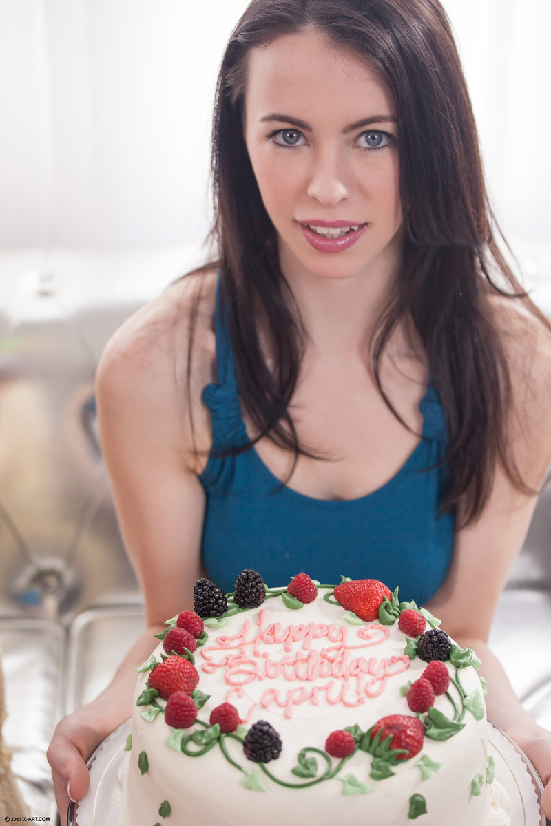 20130610-x-art_capri_kiera_scarlet_jay_chad_happy_birthday_capri-sml - pic 3